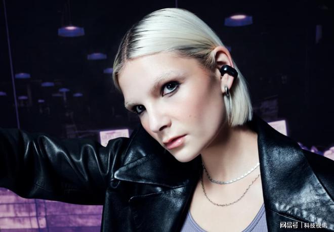 式耳机荣获“年度首选蓝牙耳机奖”瓦力棋牌Bose Ultra开放(图7) 式耳机荣获“年度首选蓝牙耳机奖”瓦力棋牌Bose Ultra开放(图7)